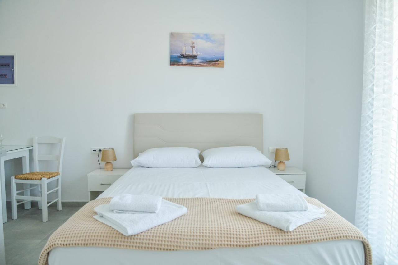 Zeras Apartments Adamantas Eksteriør billede