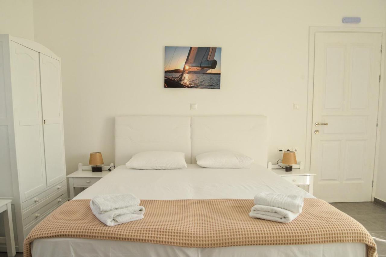 Zeras Apartments Adamantas Eksteriør billede