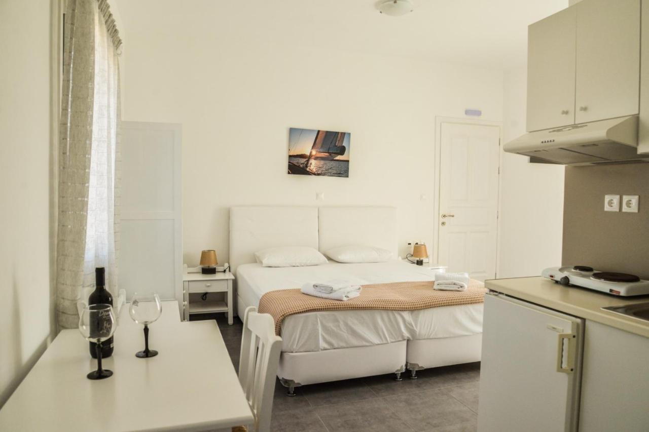 Zeras Apartments Adamantas Eksteriør billede